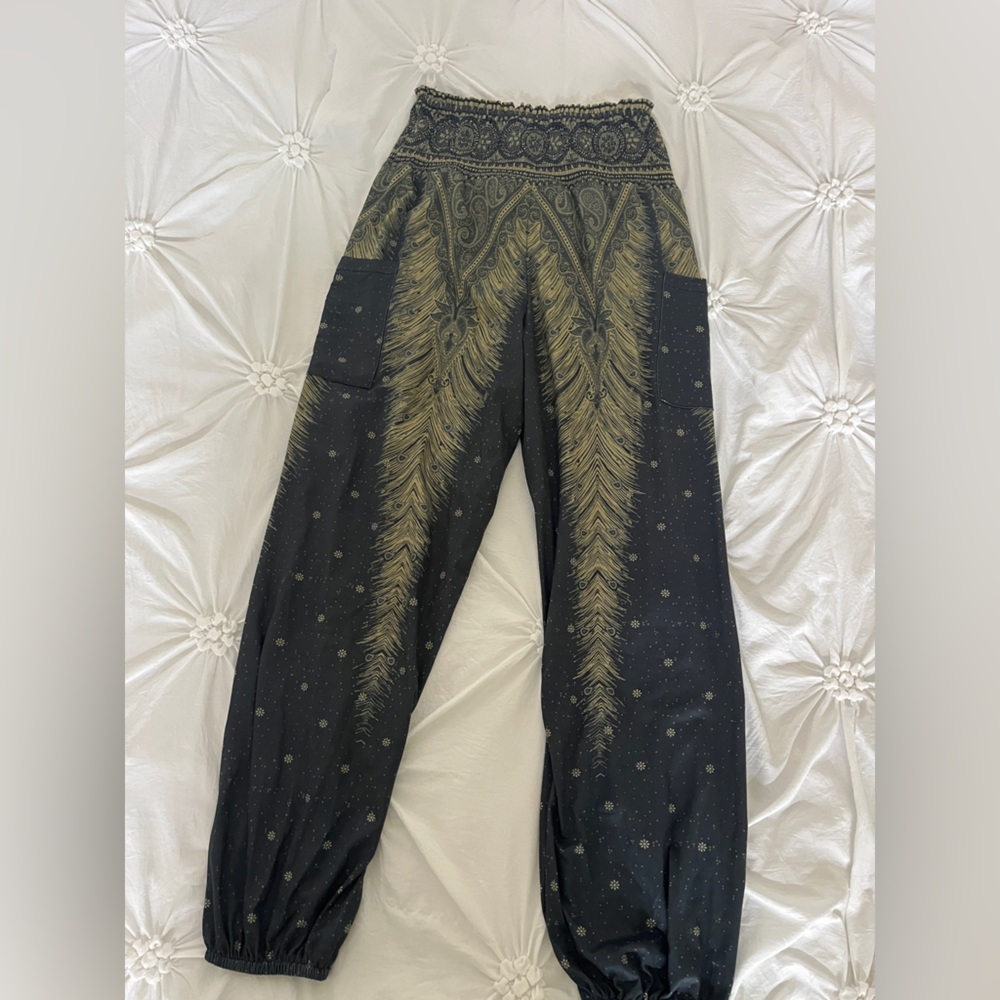 GREEN NATURE STRETCHY YOGA JOGGERS